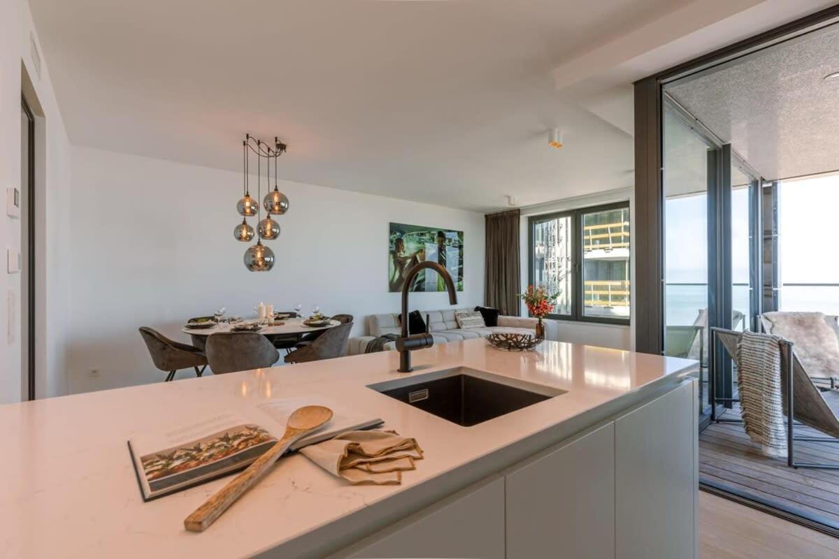 Huswell - Stunning Apartment With Breathtaking Views Остенде Екстериор снимка